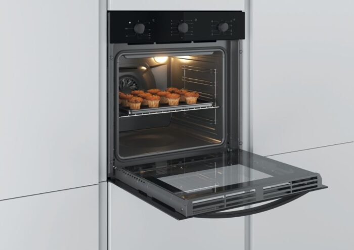 CANDY FOUR  MULTIFONCTION 60 CM NOIR FCS612N/E